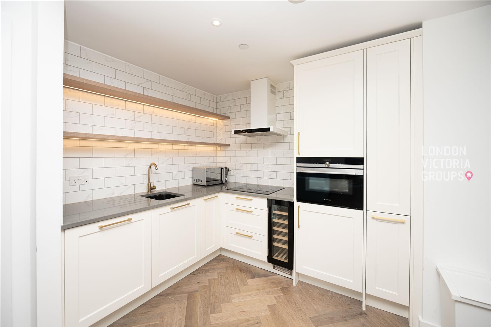 23 Gauging Square, London